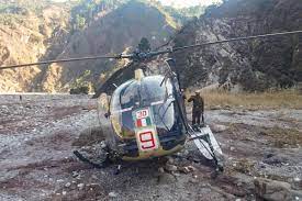 An indian air force mi=17 v5 transport helicopter crashed at around 6 am near tawang in arunachal pradesh. Indian Army Helicopter Crashlands In J K Pilots Safe The New Indian Express