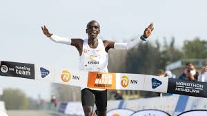 Oct 15, 2020 · ethiopia' shura kitata says a good breakfast helped him win the 2020 london marathon and end eliud kipchoge's winning streak. Mission Accomplished Eliud Kipchoge Wins Marathon In 2 04 30