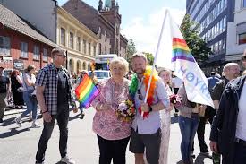 Some of these flags may not be familiar to everyone, so pinknews brings you a look at the many wonderfully bright and diverse designs. Pride Erna Solberg Pride Paraden Av Stabelen I Oslo Det Er Kjaerlighet Som Feires