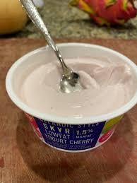 icelandic skyr lowfat yogurt review