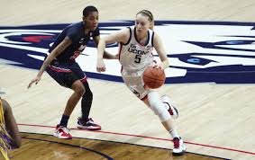Love our 24/7 women's basketball coverage? Paige Bueckers Shoots Uconn To 94 62 Win Over St John S