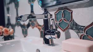As you probably noticed, there are a select few shower handles that do not have a screw. How To Remove Moen Faucet Handle Without Screws Gear Origin