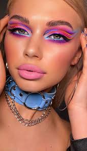 bold and bright summer makeup vibrant