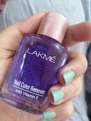 lakme nail colour remover with