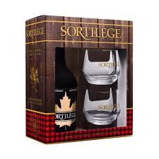 canadian whiskey gift box with maple syrup