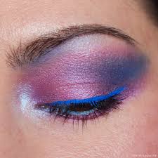 pink and blue eyeshadow look coffee