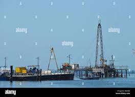 Marine based industry hi-res stock photography and images - Alamy