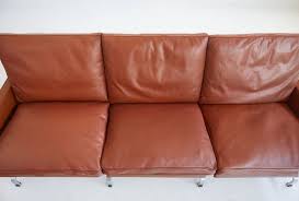 Pk 31 3 Leather Sofa By Poul Kjærholm