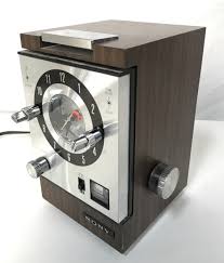 Alarm sound (radio or buzz). Lot Vintage Sony Radio Alarm Clock