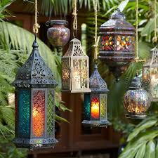garden decoration with moroccan lanterns