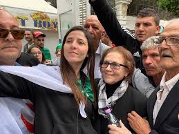 Djamila bouhired joined the algerian national liberation front (fln). Presente A La Marche D Alger La Moudjahida Djamila Bouhired Tres Sollicitee Par Les Manifestants Algerie Eco
