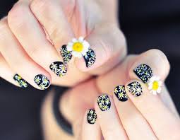 daisy nail art ideas cute summer nail