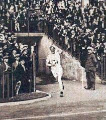 A thousand kilometers north of tokyo, where the road races were relocated in search of milder weather conditions. Datei Albin Stenroos Vainqueur Du Marathon Des Jo 1924 A Paris Penetre Dans Le Stade Jpg Wikipedia