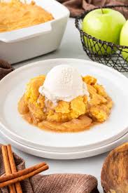apple cobbler with cake mix build
