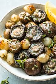 In addition, many prefer their unique taste to other dishes in this case, you can try to make not only fried or boiled, but also mushrooms, baked in the oven, since the dish is not difficult to prepare. Oven Roasted Mushrooms Recipe No Spoon Necessary