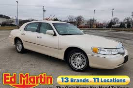 used lincoln town car in xenia