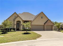 1713 blanco bend drive college station