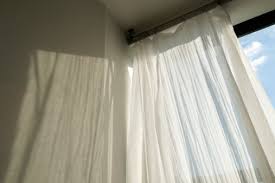remove diffe stains from your curtains