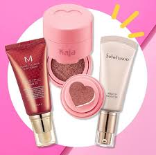 For others, nothing but the full experience will do, with a mix of foundation and highlighters. 15 Best Korean Makeup Brands