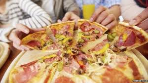 The people who eat pizza every day - BBC News