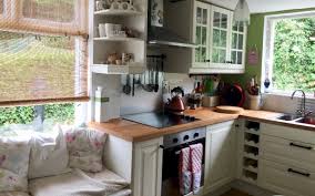 tips maximising small kitchen e