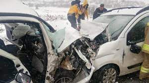 Mardin'de feci kaza! İki araç kafa kafaya çarpıştı: 4 ölü, 5 yaralı - Son  Dakika Flaş Haberler