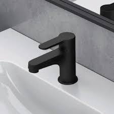 matte black single hole bathroom faucet