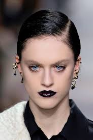how to wear black lipstick to work