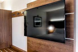 Hide The Cable Box When Mounting Tv