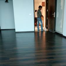 engineered hardwood floor polishing