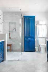 So luckily for those looking to expand, bathroom design expert george holland from victorian plumbing has revealed his top 10 tips to make any bathroom feel bigger. 11 Creative Ways To Make A Small Bathroom Look Bigger Designed