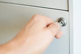 how to replace a filing cabinet lock