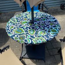 Buy Round Fitted Tablecloth With 2