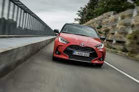 With engines adopted for their exceptional fuel efficiency, the 1.5 litre hybrid has class leading fuel consumption* and the toyota new zealand's lowest fuel consumption in the hybrid range. Toyota Yaris Hybrid Chefsache