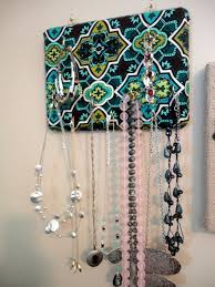 Sure, buying a jewelry organizer would be an easy solution, but why spend extra money when you can customize your very own diy jewelry organizer that now that you've got your jewelry and space issues sorted out, you'll need to think about how much of your time you really want to spend making. Make Your Own Wall Jewelry Organizer Style Guru Fashion Decoratorist 209858