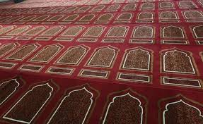 red heat set saneel type carpets for