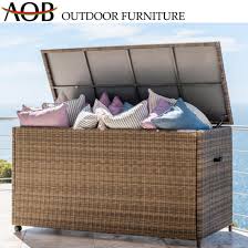 contemporay outdoor garden furniture