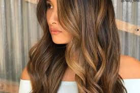 We've asked our hair expert to tell us what works and what doesn't, as add a bit of playfulness to your brown hair with some warmer highlights. 2021 S Best Hair Colors Are Right Here For You To Explore