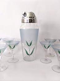 Art Deco Cocktail Shaker Set With 12