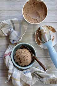 rich homemade chocolate ice cream