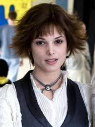 Ask her where james is at and if he finally got tired of her 2. Twilight The Alice Hair Cut Sharing The Details