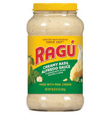 alfredo sauce flavored with bacon ragÚ