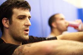 One FC 5 Prelims: Gracie Trio&#39;s Results Mixed; Phil Baroni Scores Quick Stoppage - 20100122113929_Rolles_Gracie_Training_21