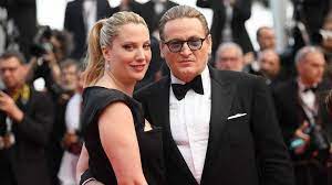 Benoit Magimel - 2022 - Cannes 2022: Benoît Magimel and his wife Margot Pelletier all in  tenderness on the red carpet