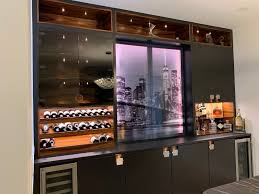 Must Have Custom Home Bar Features In