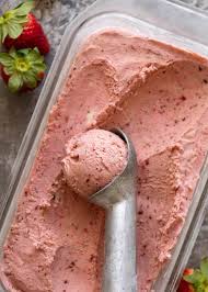 strawberry ice cream no churn
