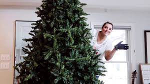How to Fluff or Shape an Artificial Christmas Tree with Ingrid Brown -  YouTube