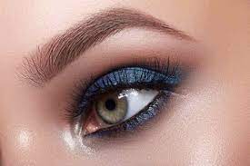 where to apply blue eyeshadow and make