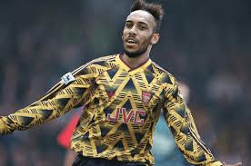 Our 2019/20 away jersey is inspired by the iconic 'bruised banana' kit, so we challenged aubameyang, lacazette, ozil, iwobi, leno and monreal to take on. Leaked Adidas Arsenal 19 20 Away Kit Photo