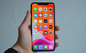 Close apps on an iphone x model by swiping up from the bottom of the screen. I Spent The Week With The Iphone 11 Pro Max Here Are My Thoughts 360 El Salvador